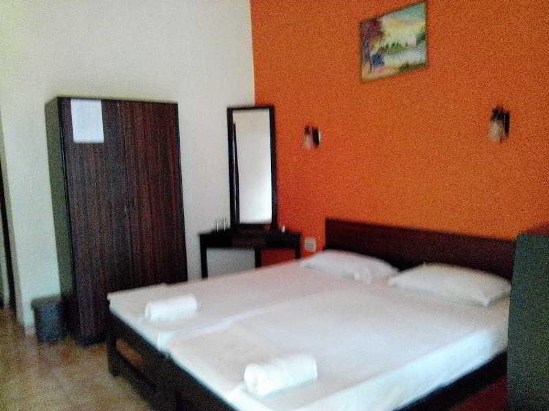 Hotel Riverside Baga Dış mekan fotoğraf